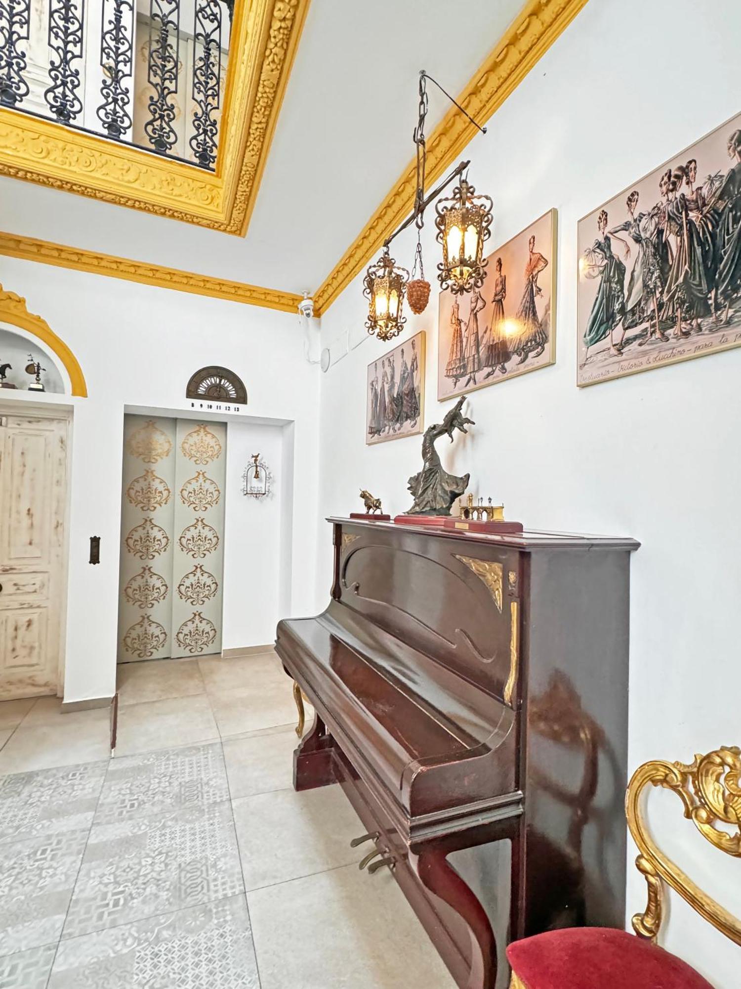 Palace House Hercules - Apartments セビリア エクステリア 写真