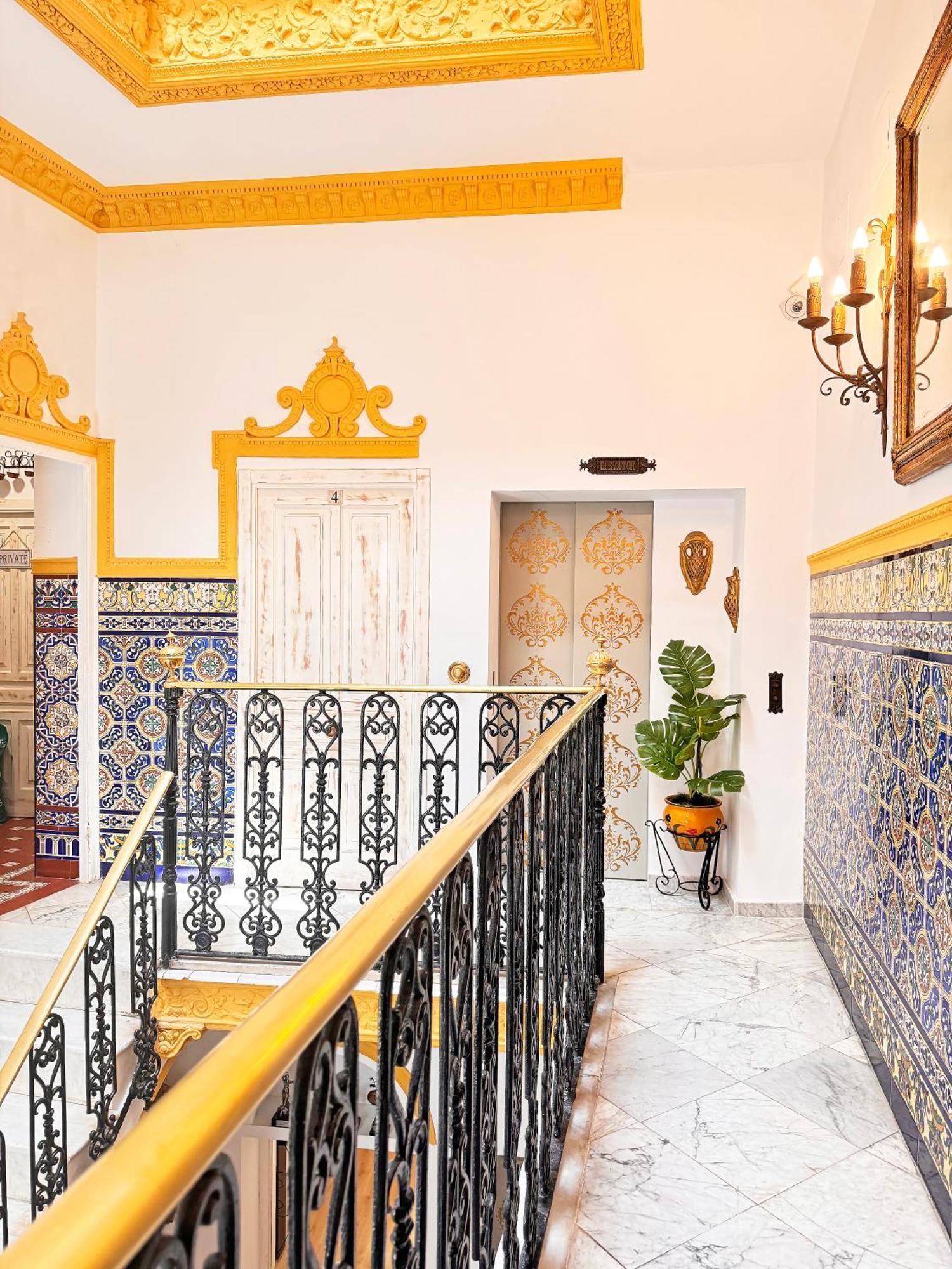 Palace House Hercules - Apartments セビリア エクステリア 写真